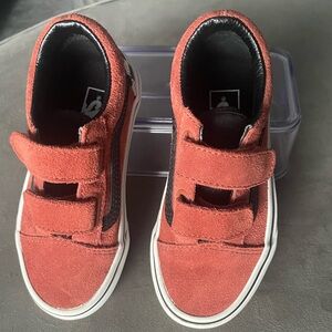 Van Old Skool V in suede (Redwood) and black in 10.5